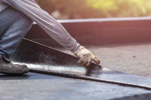 Professional Crawl Space Encapsulation technician working in Easton, CA